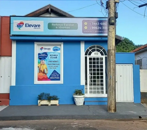 Professora da Escola Elevare - Reforço Escolar em Limeira